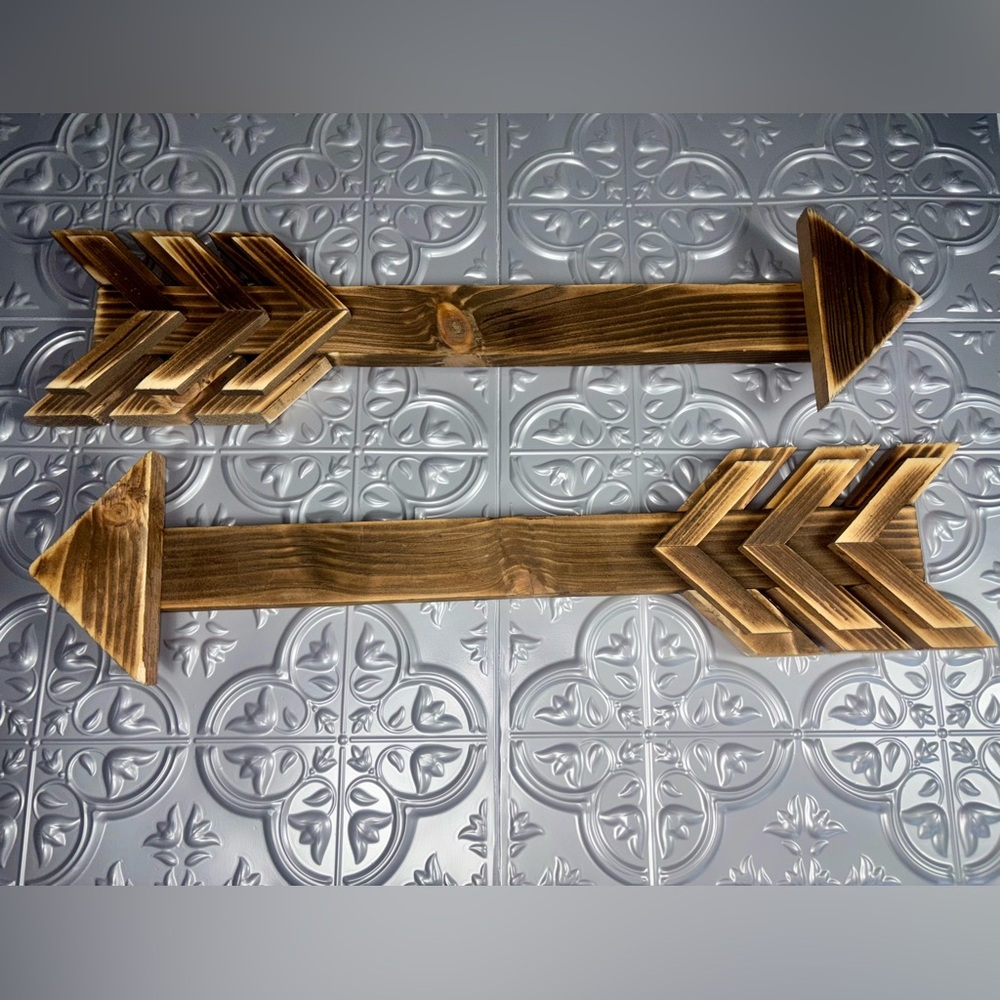 Hobby Lobby Set of 2 Vintage-Inspired Wooden Arrow Wall Decor